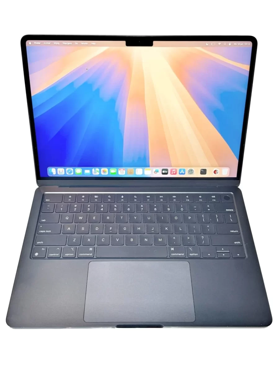 MacBook Air M2 - Image 3